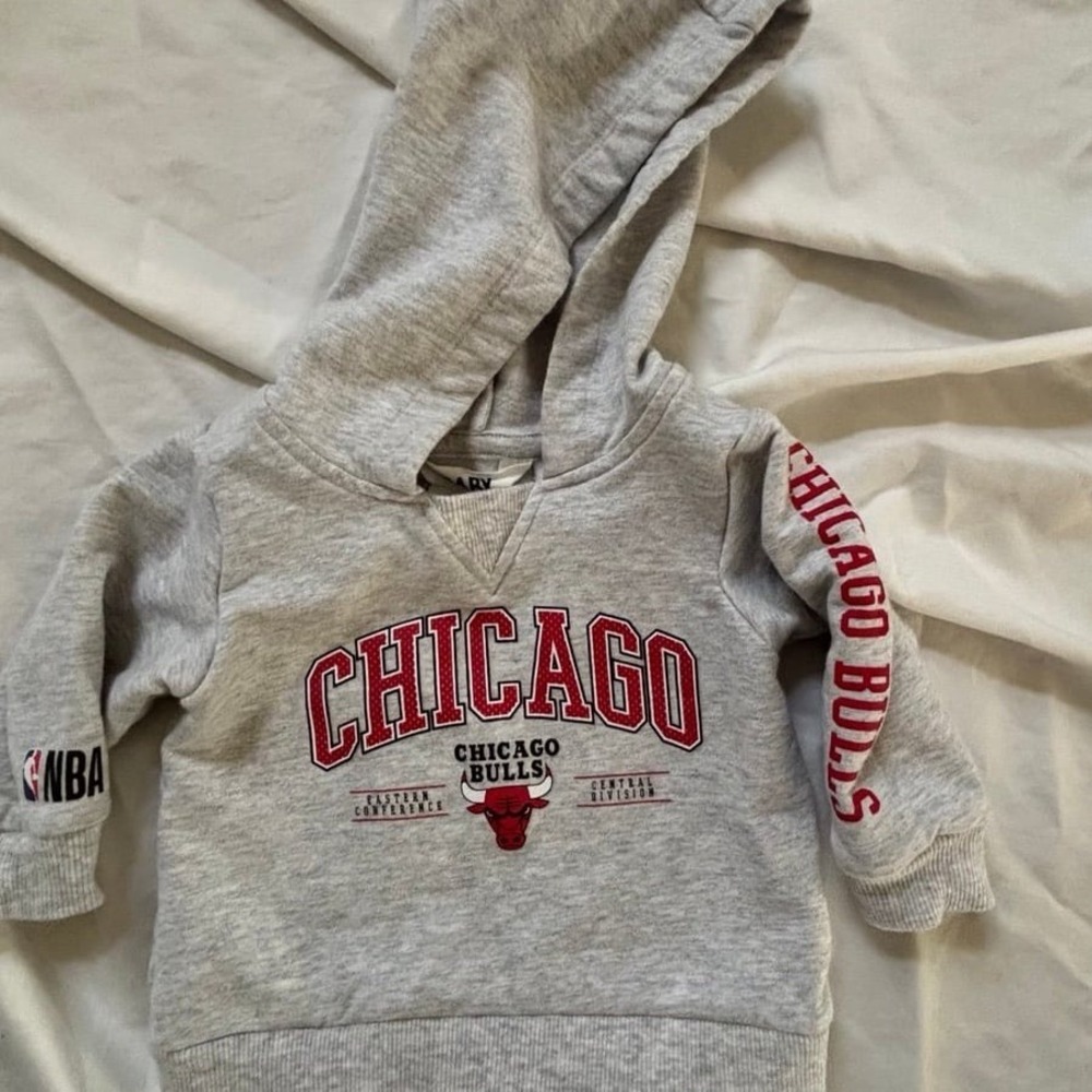 Chicago Bulls Baby 0-3 Months NBA Hoodie  Red Gray‎ Hooded Sweatshirt -